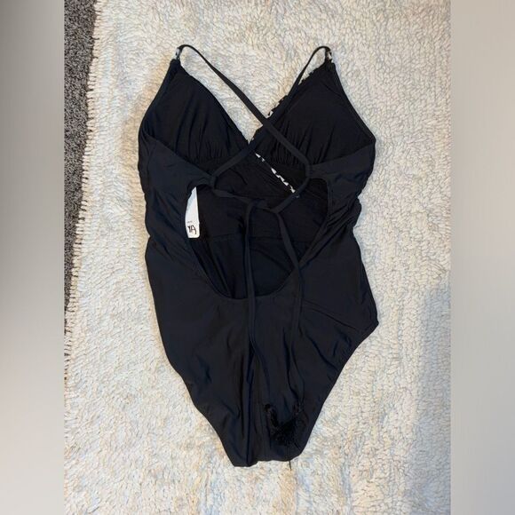 Athena One-Peice - Picture 3 of 3